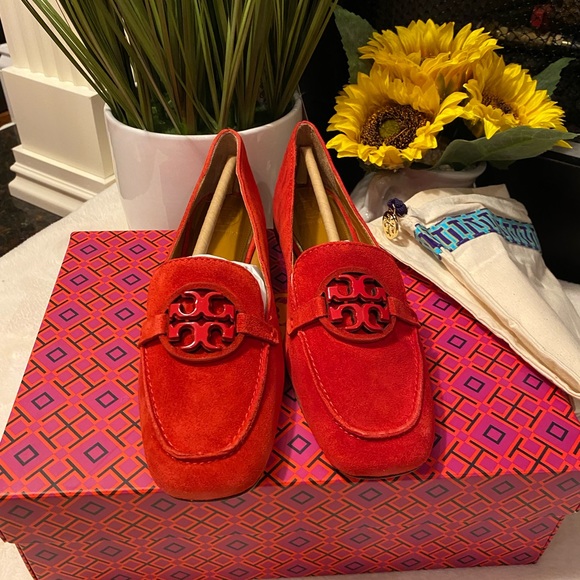 Tory Burch Miller Metal-Logo Loafer Suede - Picture 5 of 7